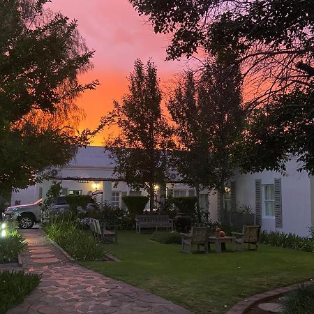 Cape Karoo Guesthouse Beaufort West Extérieur photo