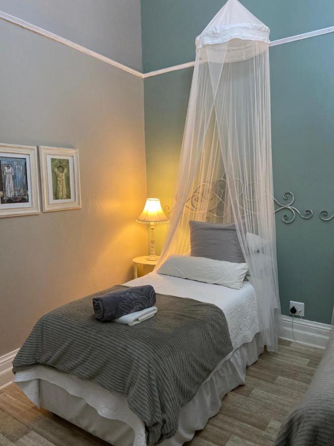 Cape Karoo Guesthouse Beaufort West Extérieur photo