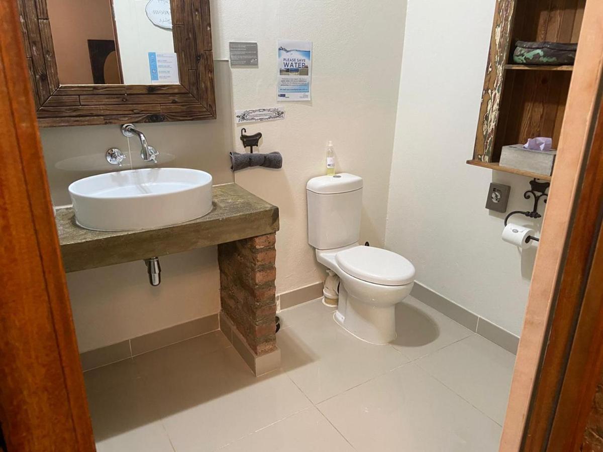 Cape Karoo Guesthouse Beaufort West Extérieur photo
