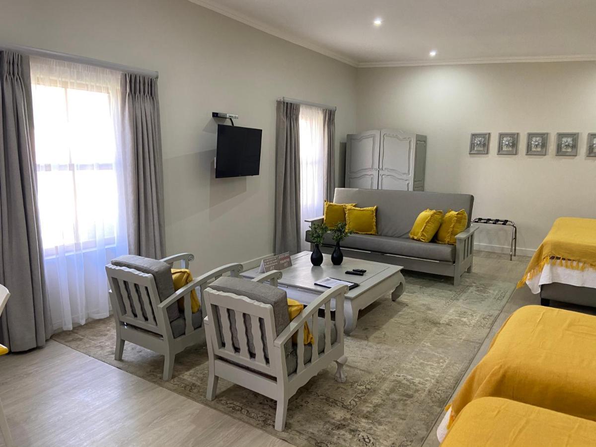Cape Karoo Guesthouse Beaufort West Extérieur photo