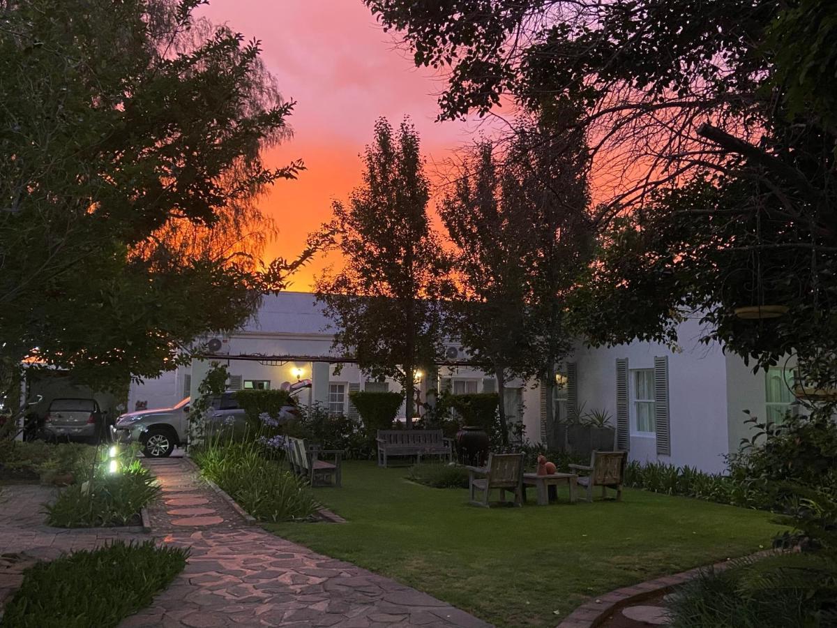 Cape Karoo Guesthouse Beaufort West Extérieur photo