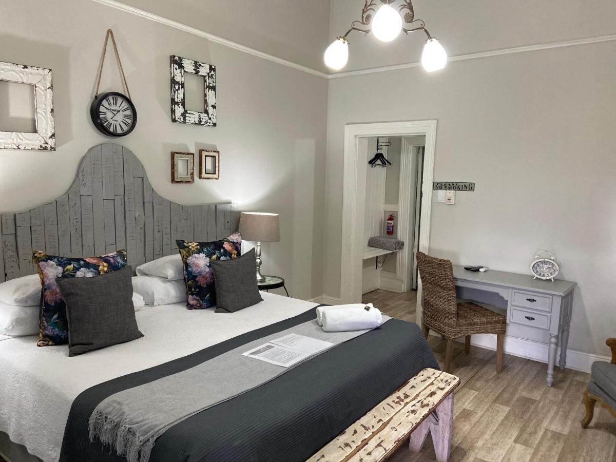 Cape Karoo Guesthouse Beaufort West Extérieur photo