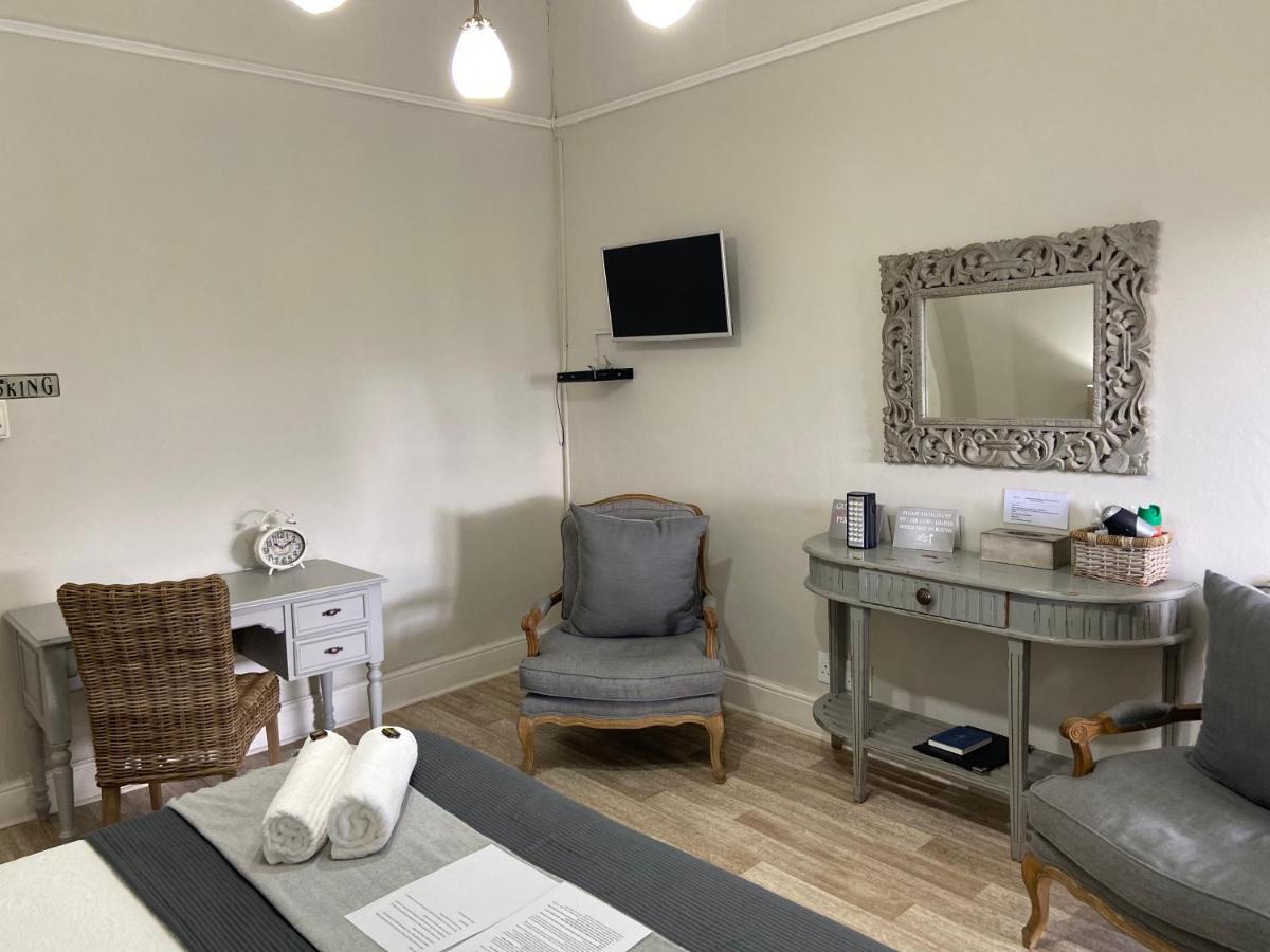 Cape Karoo Guesthouse Beaufort West Extérieur photo
