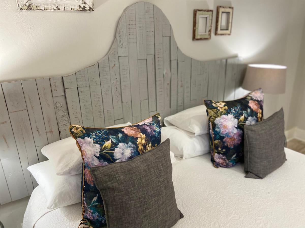 Cape Karoo Guesthouse Beaufort West Extérieur photo
