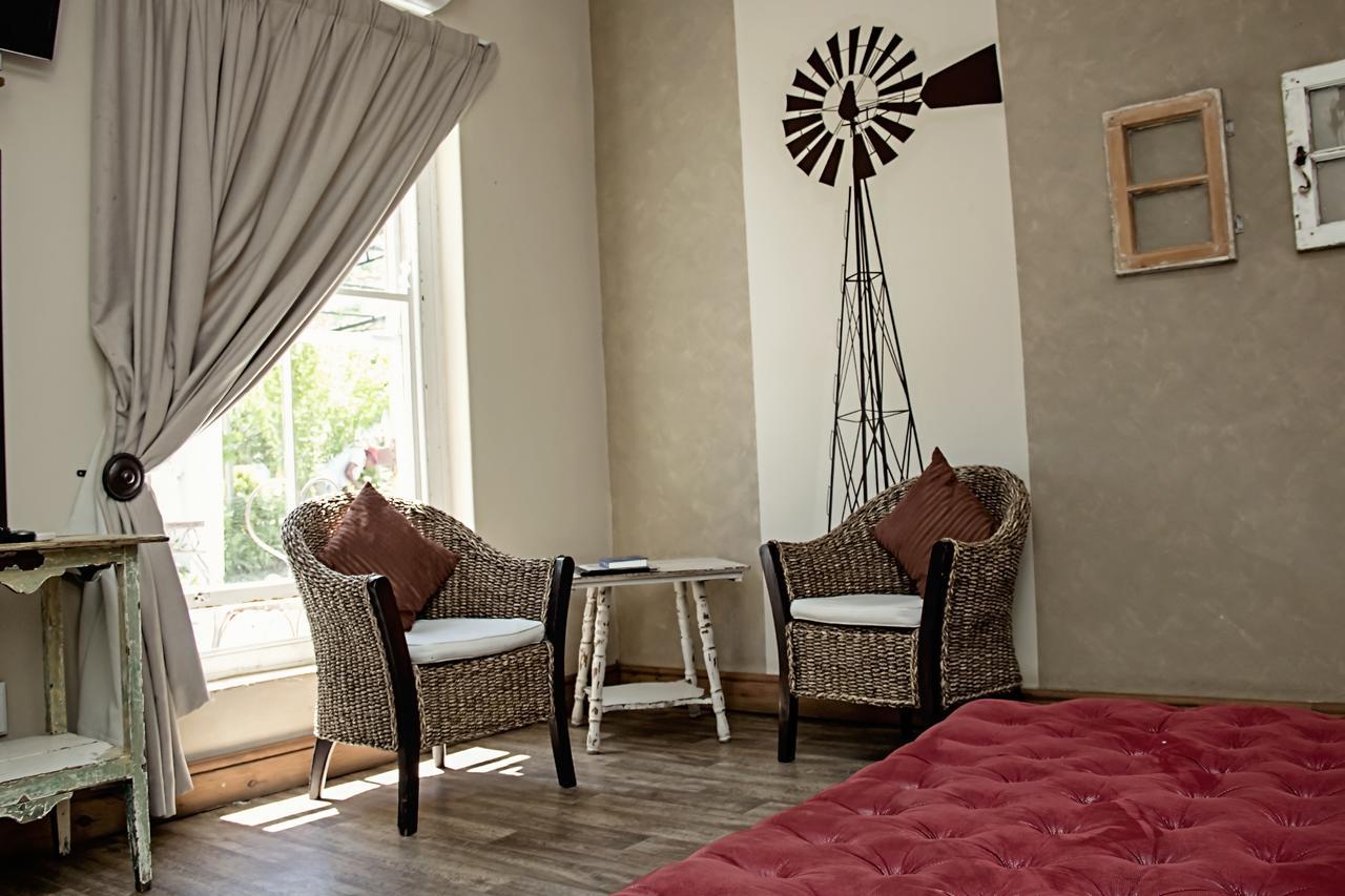 Cape Karoo Guesthouse Beaufort West Extérieur photo
